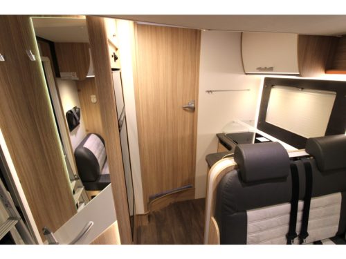Sunlight T 68 Adventure Edition Single Beds / Drop-down bed photo: 15