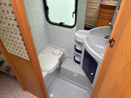 Adria Unica B 431 DD Fahrradtr&auml;ger/Vorzelt Foto: 4