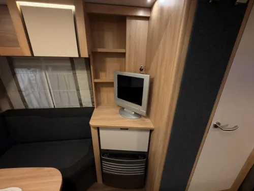 Knaus Sport 460 EU 1800 KG + Single beds  photo: 6