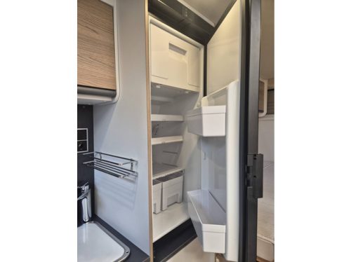 Sunlight CLIFF 600 EURO 6 ONLY 35,011 KM!! SOLAR PANEL LITHIUM AIR SUSPENSION TRANSVERSE BED SWIVEL SEATS photo: 16