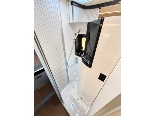 P&ouml;ssl Summit Shine 600 L AUTOMATIC / AIR CONDITIONING / ADAPTIVE CRUISE CONTROL photo: 6