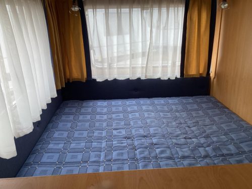 Knaus Sudwind 450 TUF awning  photo: 4