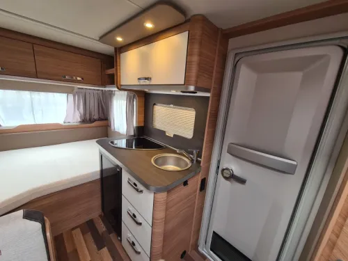 Weinsberg CaraOne Edition HOT 390 QD photo: 15