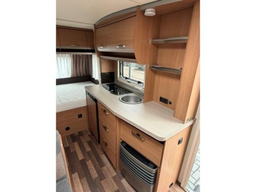 Knaus Sport 420 QD photo: 9