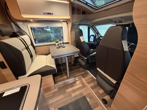Weinsberg CaraCompact Pepper 600 MF Automatik / Seitz S7 Foto: 8