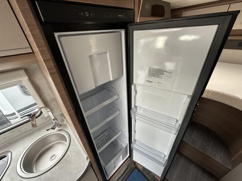 Knaus L!ve Ti 650 MEG 160PK-AUTOMAAT-698CM foto: 13