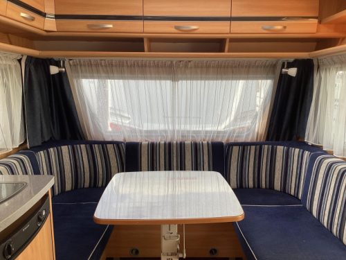 Avanc&eacute; Dethleffs Camper 450 DB foto: 2