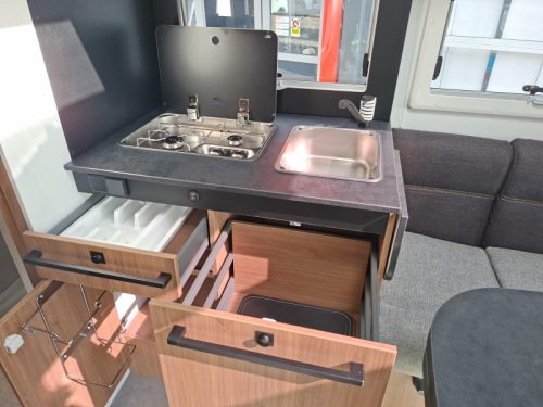 Chausson 777 Titanium Ultimate Einzelbetten XL Garage Foto: 13