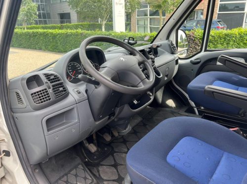 Peugeot Boxter Buscamper | Awning | Maxxfan | Convertible Round Seating | Bearlock photo: 7