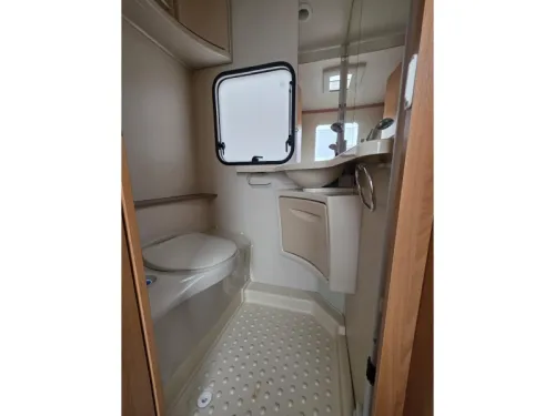 Caravelair Allegra 410 photo: 9