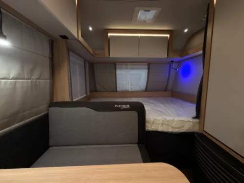 Knaus Sport Platinum 500 QDK Platinum+Boden+1800KG Foto: 12