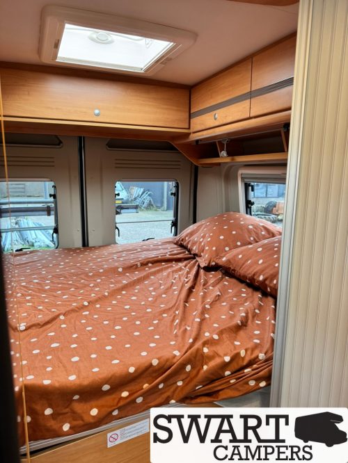P&ouml;ssl 2Win Plus, Transverse bed 163 hp photo: 17