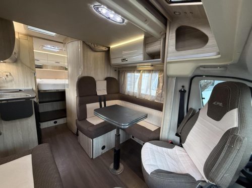 Laika Ecovip 309 Single Beds Pop-top roof photo: 7