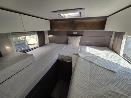 LMC Tourer Lift H 730 G espaciosa con camas individuales foto: 6