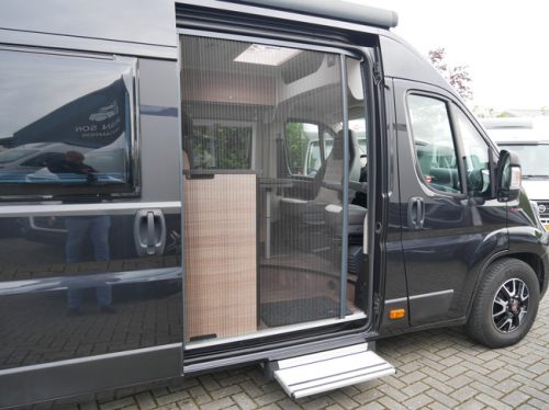 Sunlight Cliff 640, 6.40 Meter Van conversion, Single beds photo: 20