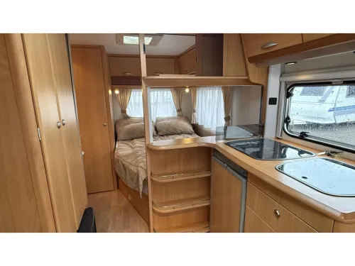 Chateau Calista 450 FHU French bed dinette toilet photo: 1