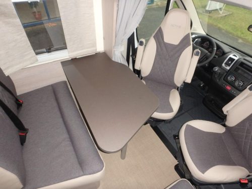 B&uuml;rstner Nexxo Van 620 T  photo: 14