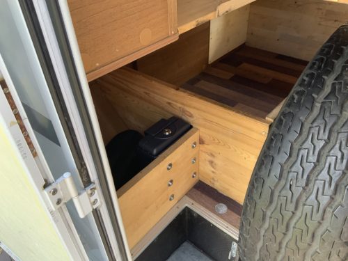Knaus Van Ti 600 2.3 130 HP Semi-integrated, Transverse bed, Half-dinette, Swivel seats, etc. Year of manufacture 2013 Camper centrum on the road Marum photo: 31