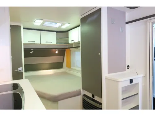 Dethleffs C'Go 475 FR MOVER+AWNING photo: 8