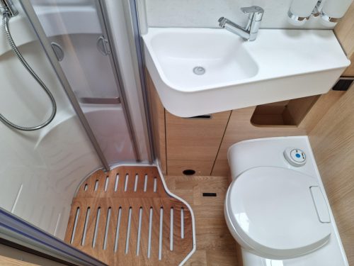 Hymer BMC-T WhiteLine 600 1E EIGENAAR-4683KM!  foto: 4