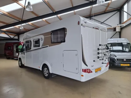 Hymer Carado 447 T 140HP Single Beds Solar photo: 2