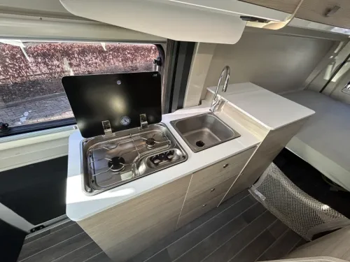 Forster V 636 EB Van conversion with transverse bed  photo: 13