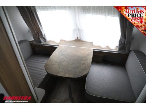 Eriba Touring 430 **NEW/NEU** Awning Transverse bed LMV photo: 17
