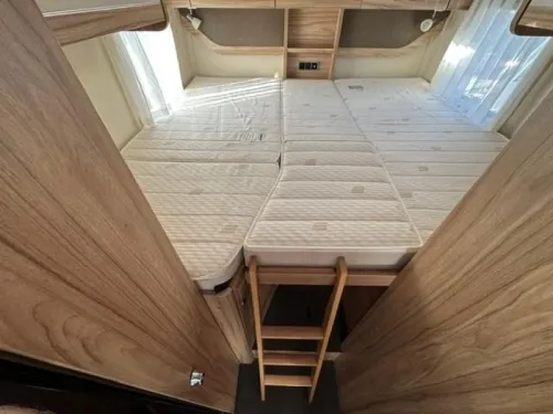 Hymer ML-T 580 -SEPARATE BEDS - AUTOMATIC photo: 14