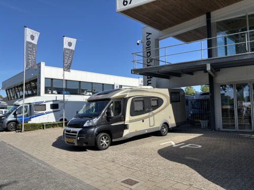 B&uuml;rstner Nexxo Moonlight 728 SINGLE BEDS ROOF AIRCO photo: 3