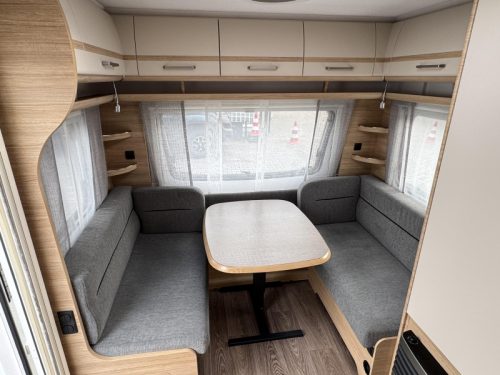 Fendt Bianco Selection 465 TG Single beds - Awning photo: 2