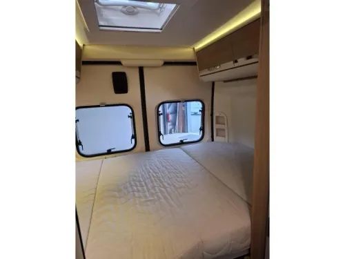Adria Twin 600 SPT 130PS Querbett Klimaanlage Foto: 6