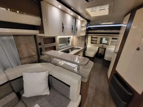 Hobby Prestige 620 CL mover, voortent, fietsenr  foto: 8