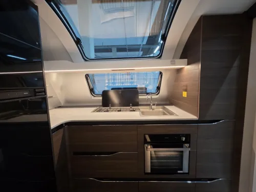 Adria Alpina 663 HT Foto: 11