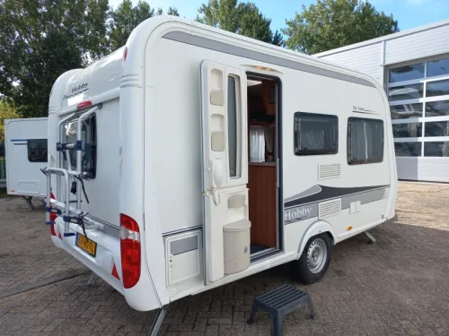 Hobby De Luxe 400 SF voortent-fietsendrager  foto: 1