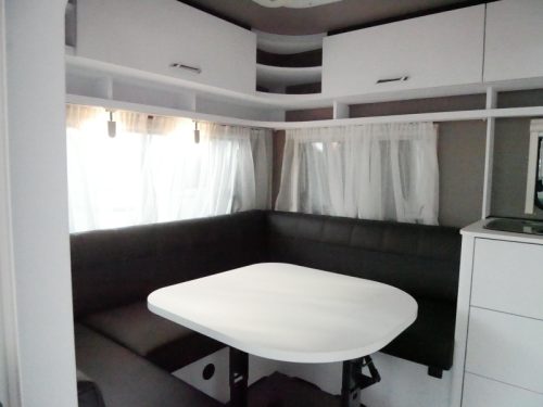 Dethleffs C'Go 495 FR FREE mover and awning photo: 2