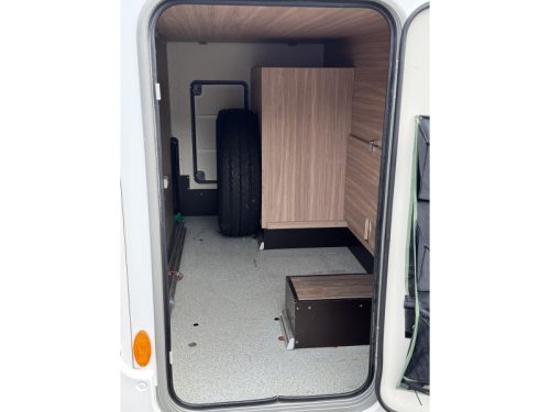 B&uuml;rstner Travel Van T 590 - compact 599 cm  photo: 21