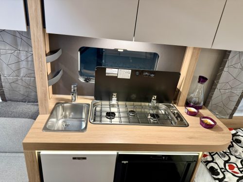 Knaus Sport 450 FU Action Model photo: 17