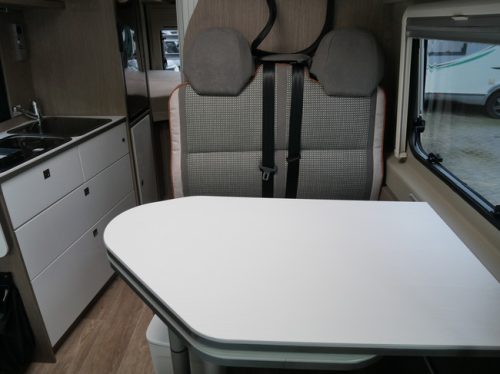 P&ouml;ssl 2Win Plus R, 6 Meter Kastenwagen, Gro&szlig;es Querbett!!! Foto: 10