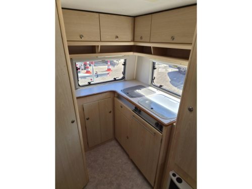 Kip Shuttle 41 EKL Mover-Awning-Bag awning photo: 9