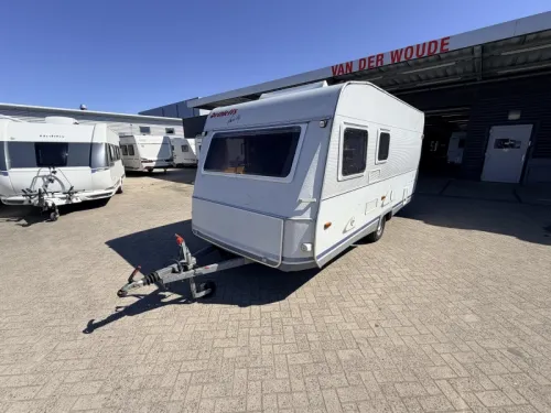 Dethleffs Family 490 TK Family Caravan With awning photo: 15