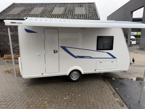 Caravelair Alba 400 FESTBETT DINETTE MARKISE Foto: 0