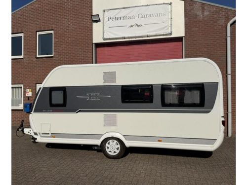Hobby De Luxe Edition 460 UFE Including Awning and Mover photo: 5