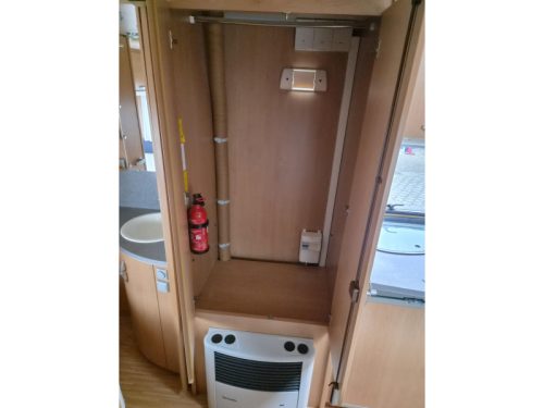 Knaus Sudwind 550 FSK - Mover - Aire acondicionado - Avanc&eacute;  foto: 12