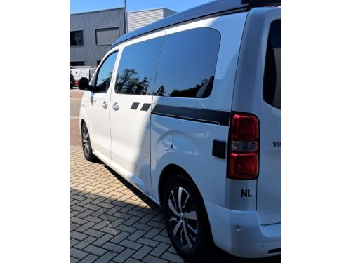 Crosscamp Flex Toyota van 1st owner photo: 3