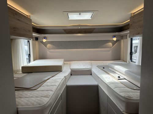 Hymer Exsis 580 PURE E&P leveling system photo: 19