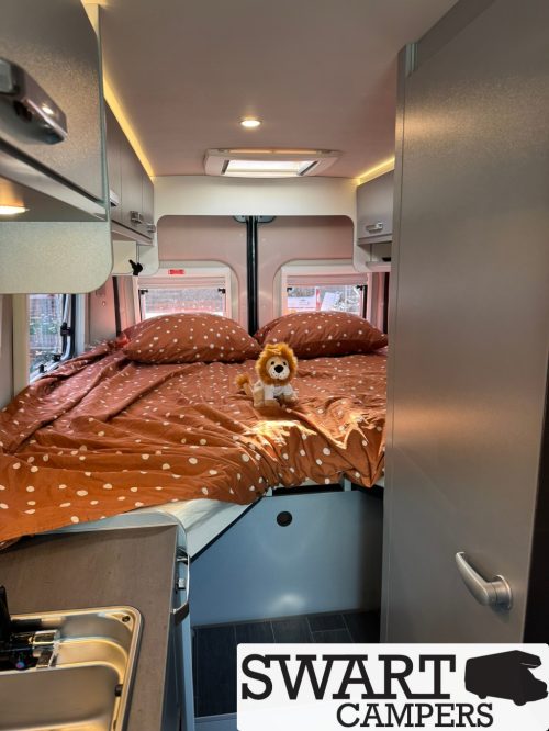 Weinsberg CaraBus Grey 600 ME Edition [Fire], Automatic Maxi Single beds photo: 16