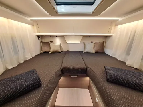 Adria Sonic Supreme 700 DL Foto: 14