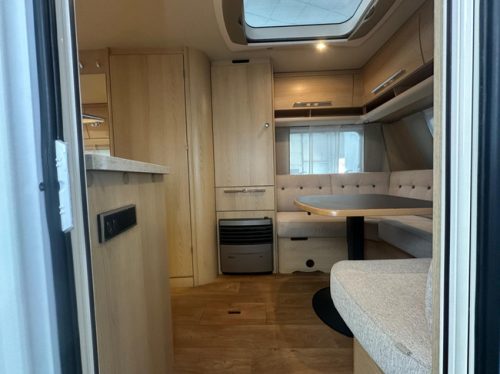 Eriba Nova 495 GL Activ Tourer photo: 3