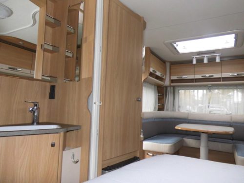 Knaus Sudwind 450 FU Rangierhilfe und Kassettenmarkise!  Foto: 8