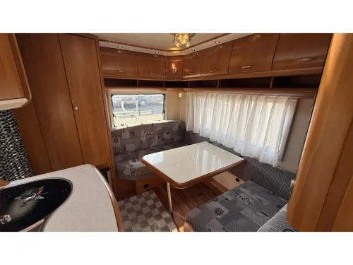 Hobby Excellent 410 SFE French bed train seat toilet photo: 1